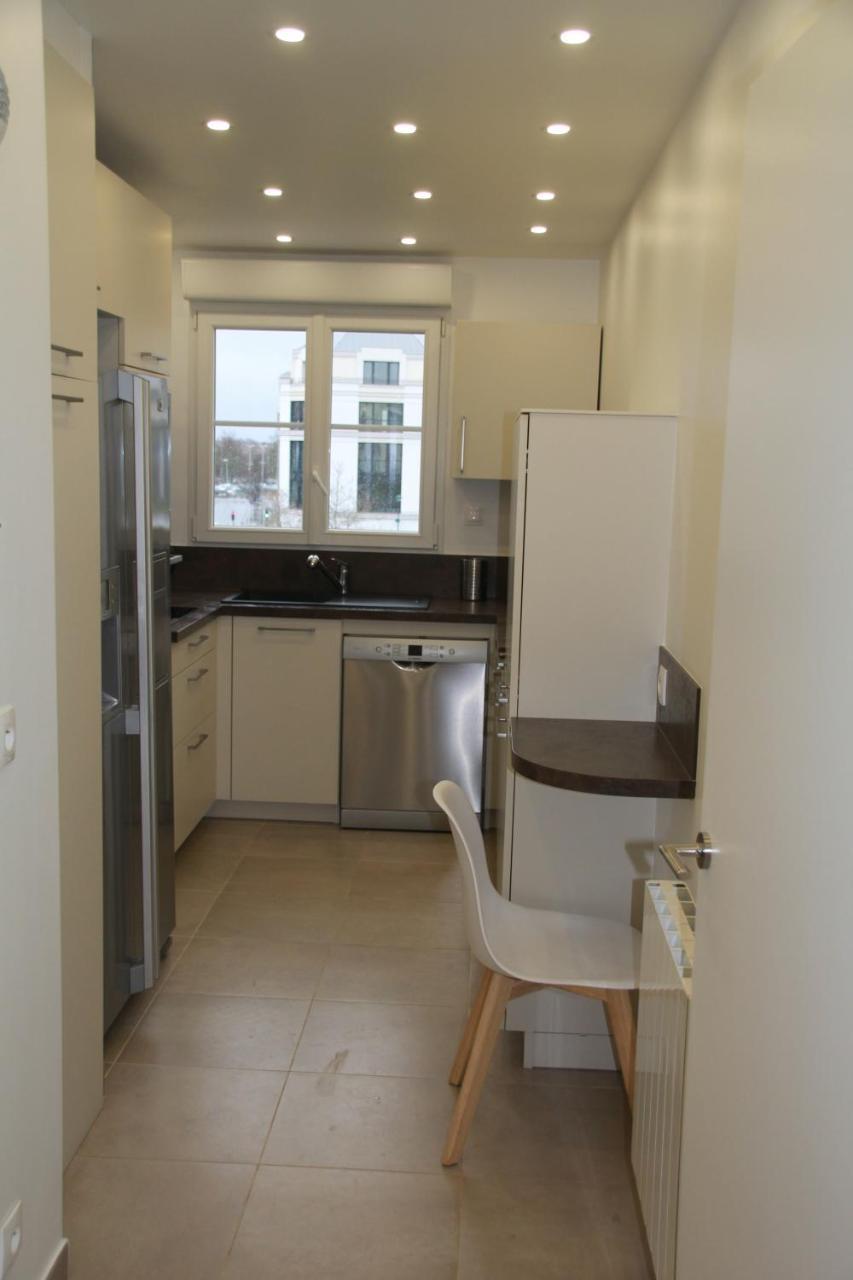 Disney Apart,3 Mn From Disney, 4Bedrooms, Double Free, Secured Parking,105 M2 Chessy  Kültér fotó