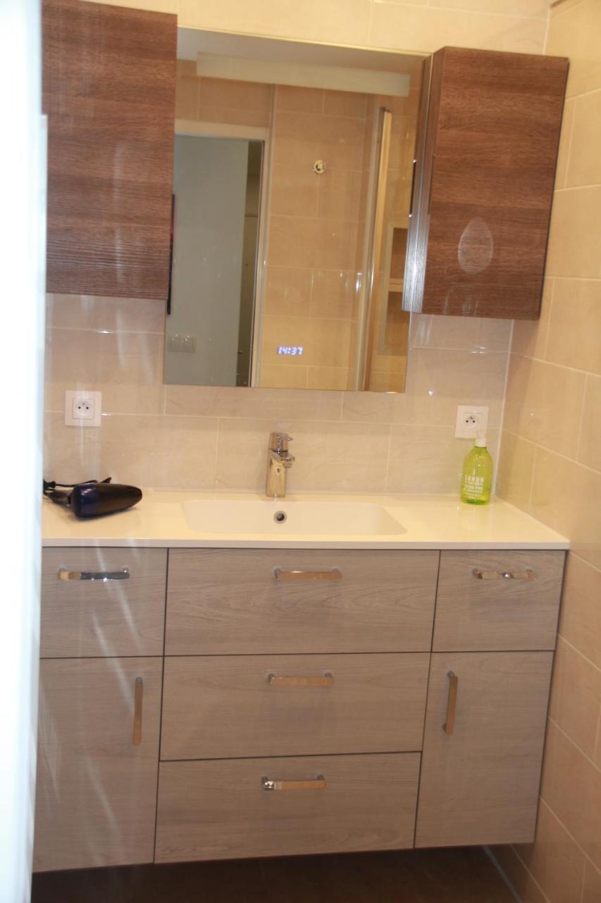 Disney Apart,3 Mn From Disney, 4Bedrooms, Double Free, Secured Parking,105 M2 Chessy  Kültér fotó